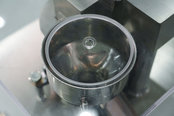 Máquina de prensado de tabletas de laboratorio para tabletas de espirulina verde de la estación TIANHE ZP5/7/9, 10000 tabletas por hora proveedor